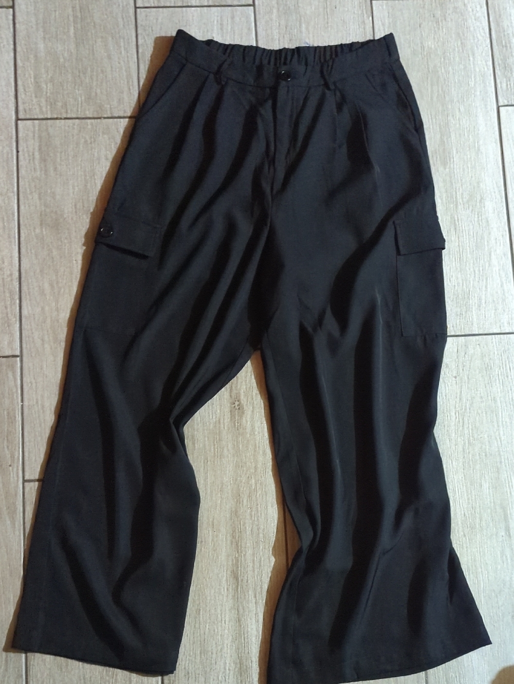 Relaxed-Fit Black Cargo Pants for Men